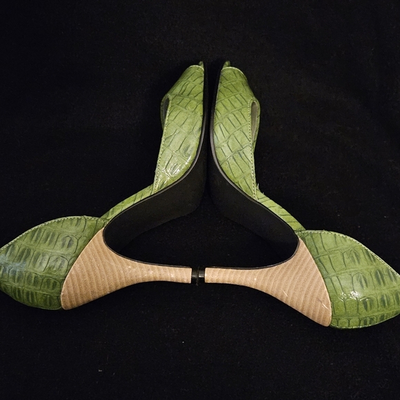 Rampage Marquis Green Peep-Toe Pumps-Size 8M - Picture 7 of 10